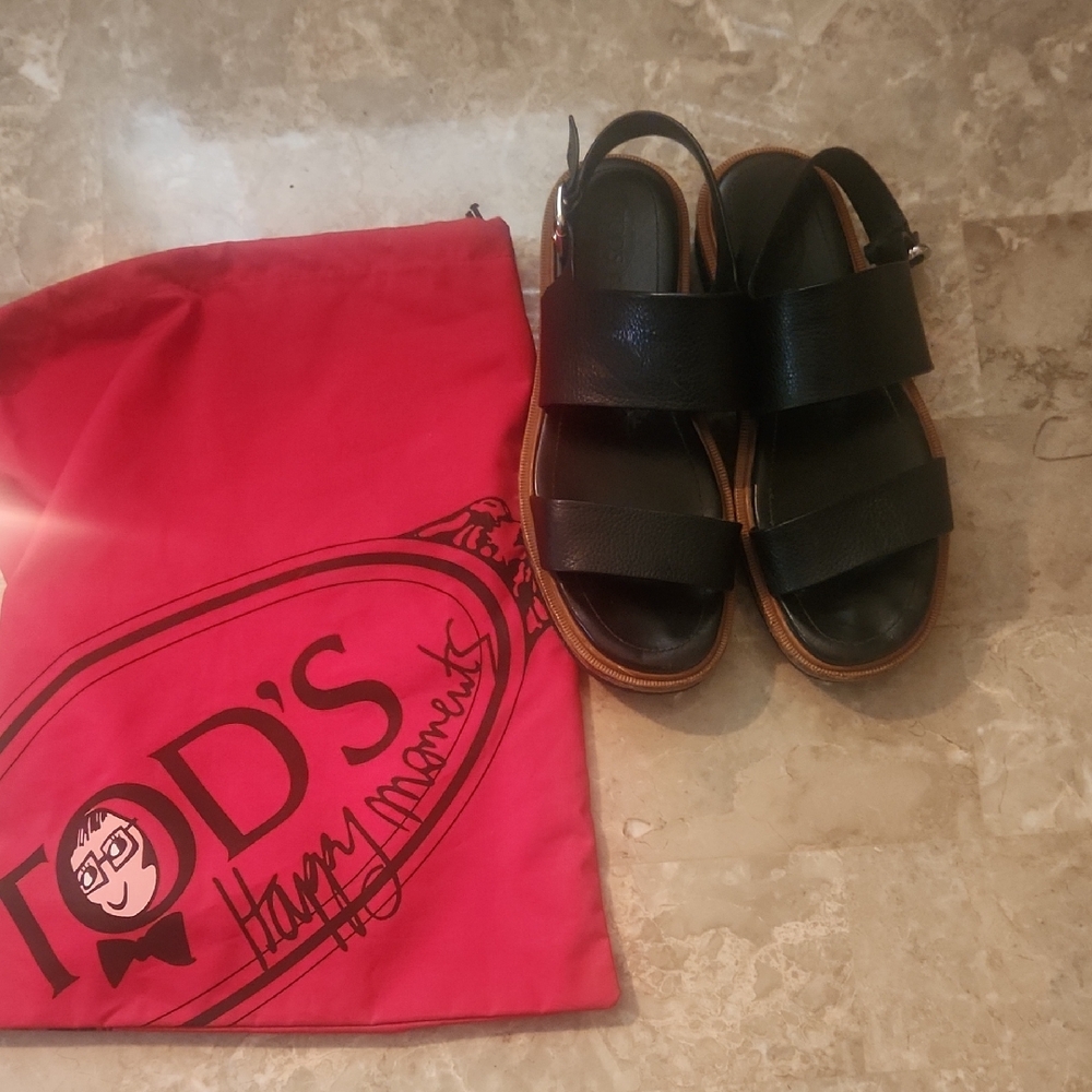TOD'S Black Leather Sandals